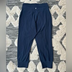 Lululemon Align cropped jogger size 6